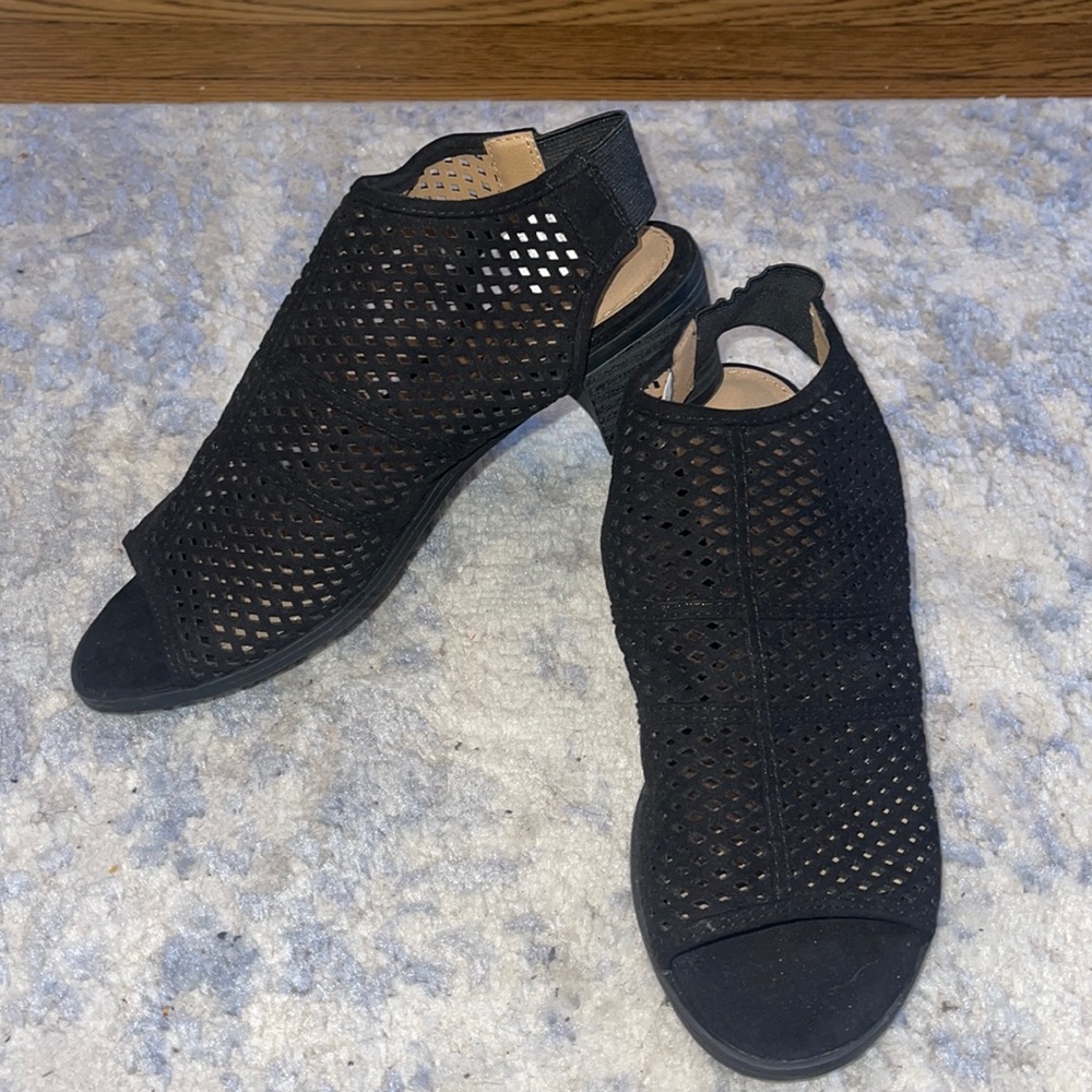 American Eagle Open Toe Heels